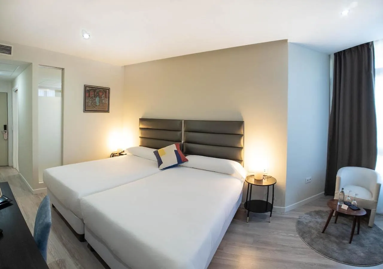 Hotel Pasarela Siviglia 4*,  Spagna