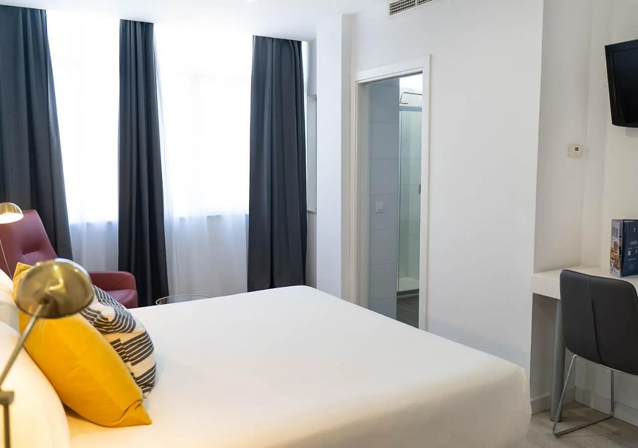Hotel Pasarela Sevilla