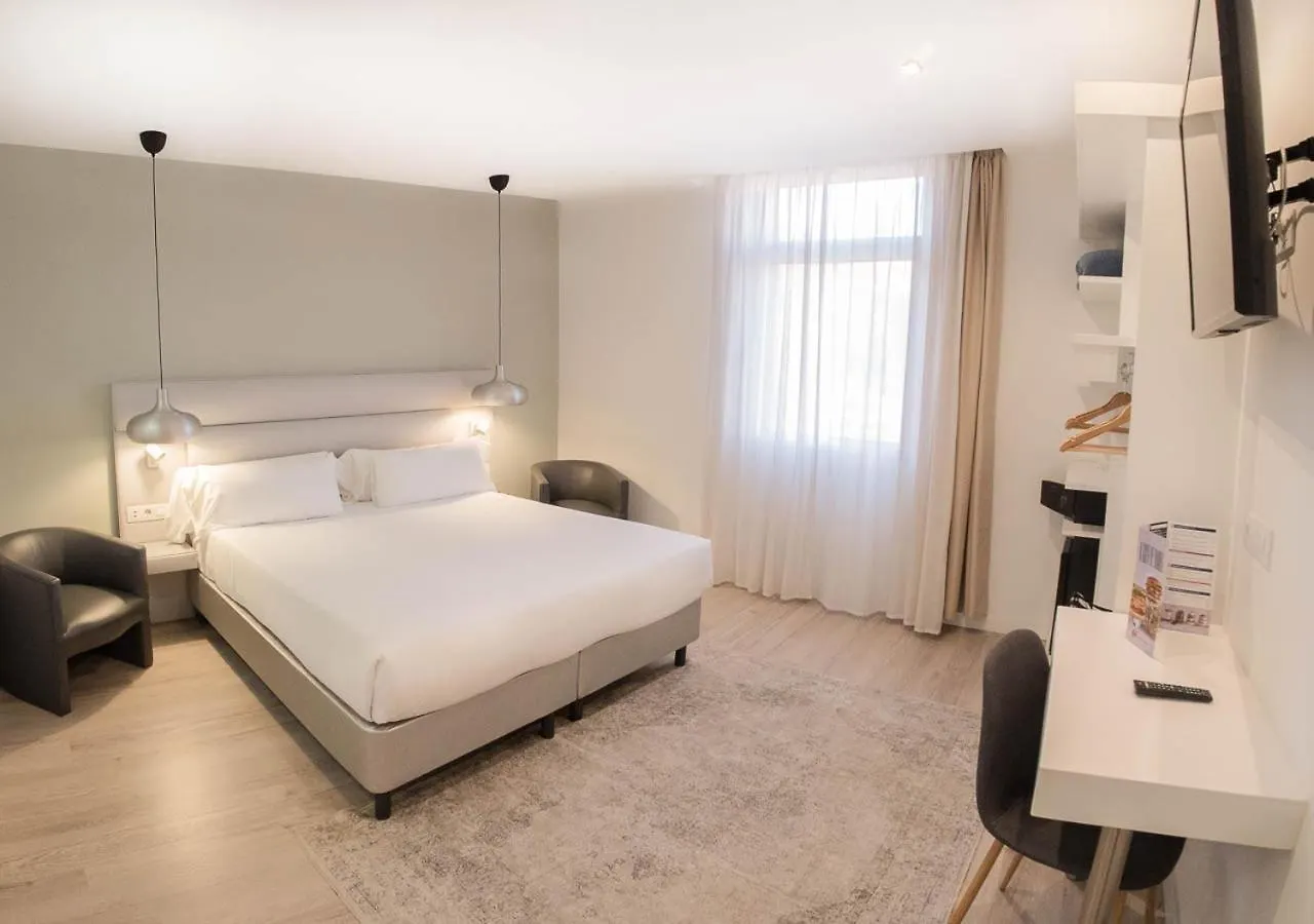 Hotel Pasarela Sevilla