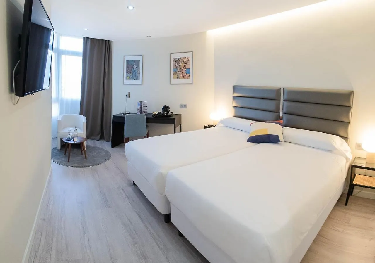 ****  Hotel Pasarela Sevilla España
