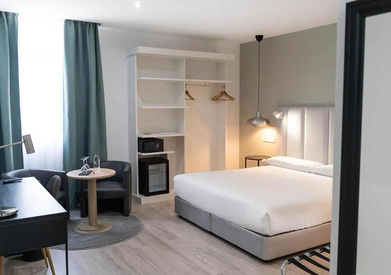 Hotel Pasarela Sevilla